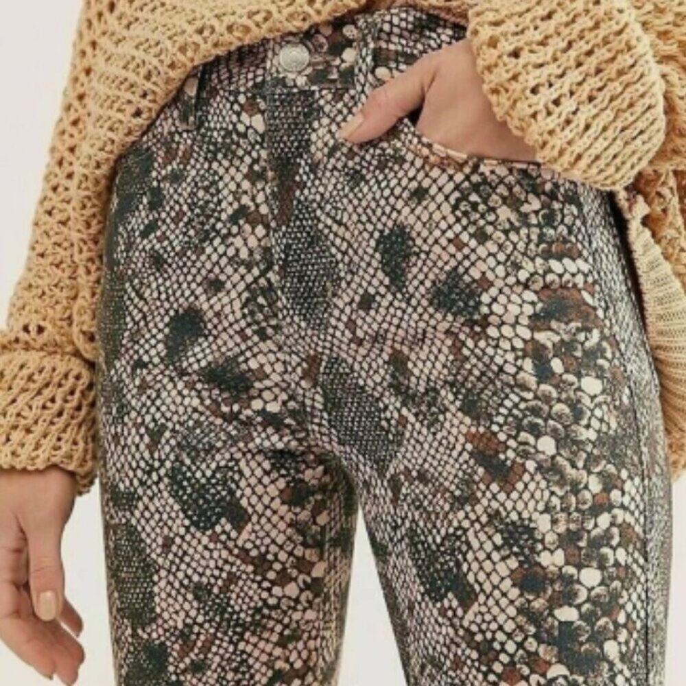 FREE PEOPLE High Rise Jegging Two Faced Snakeskin